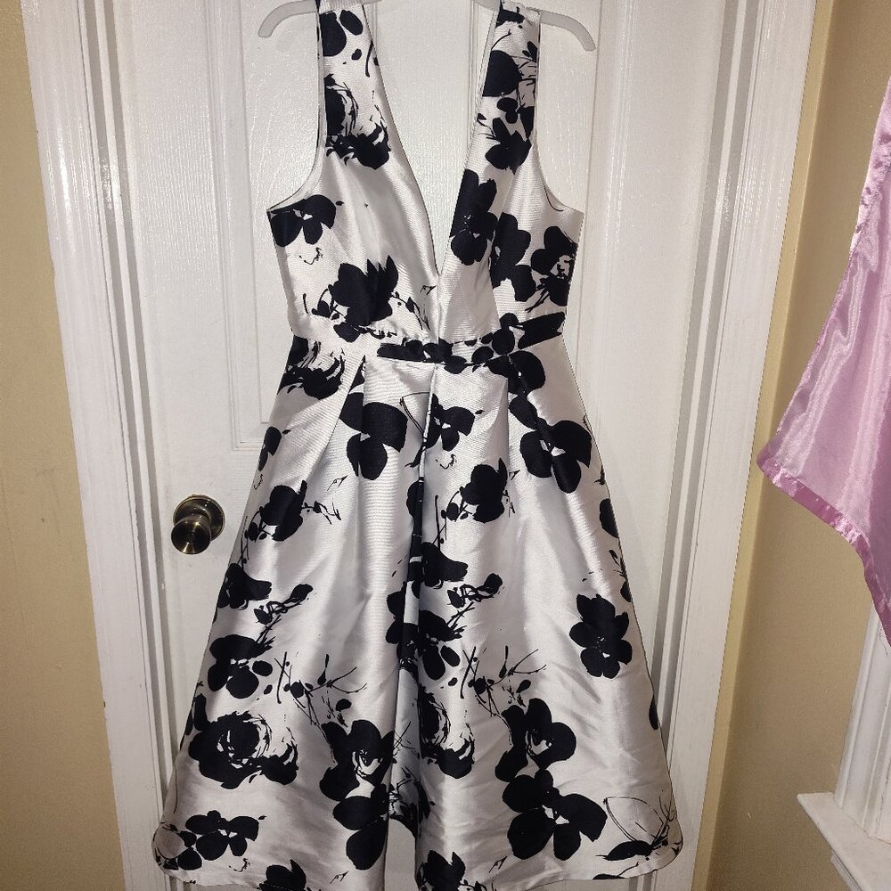 San joy blue door boutique women's floral dress